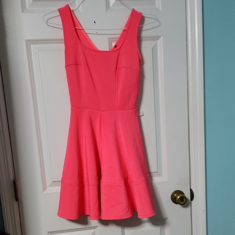 Elegant Pink Midi Dress for Effortless Style